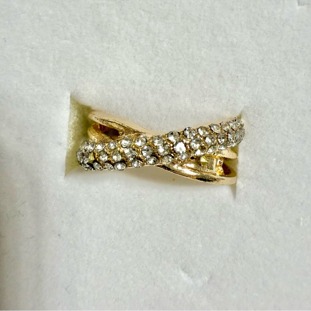 Crystal Collection - Crystal-Studded Ring - Picture 3 of 3